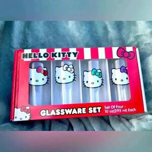 Hello Kitty Set of 4 Glasses Multicolored
